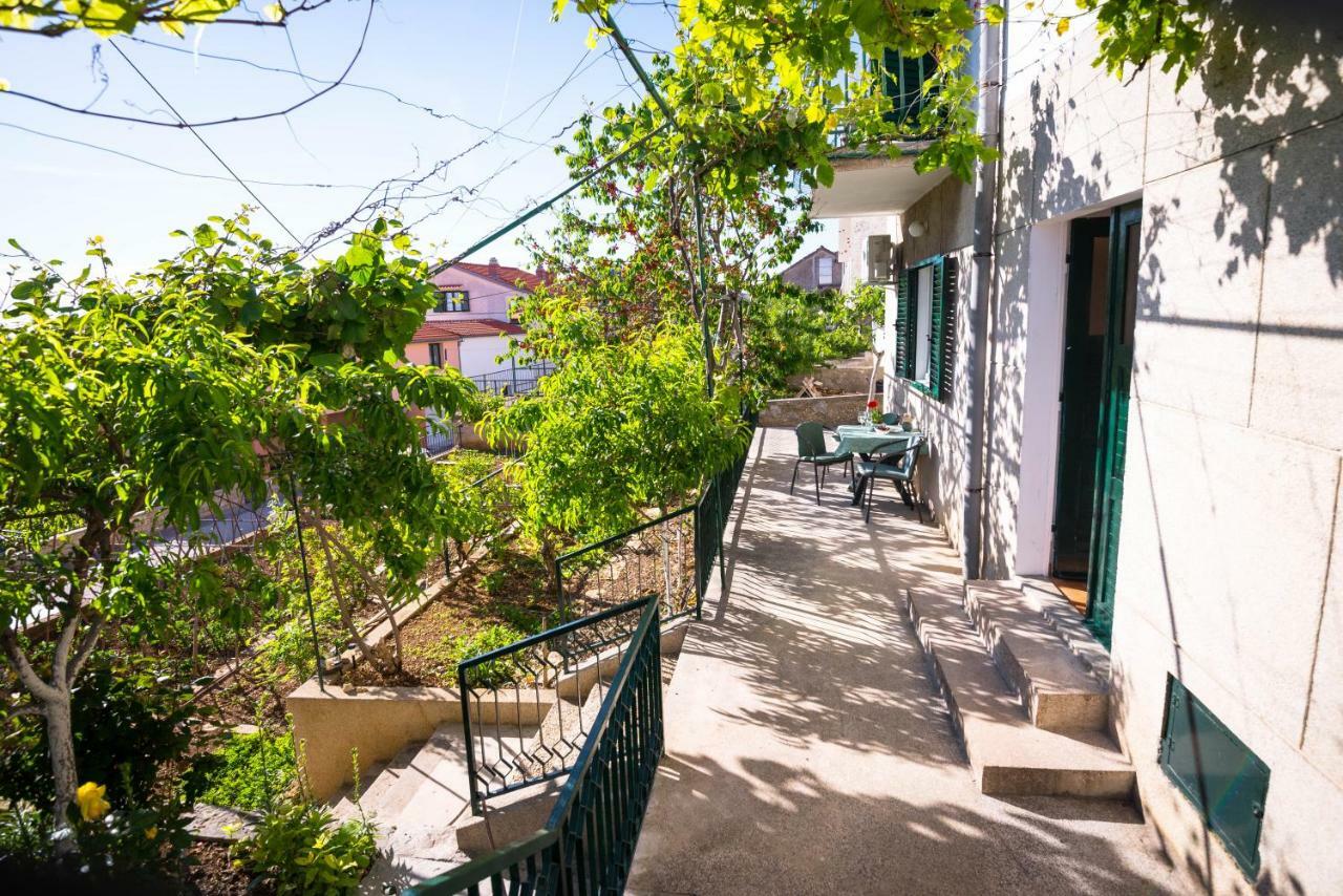 Korallion Apartment Šibenik Exterior foto
